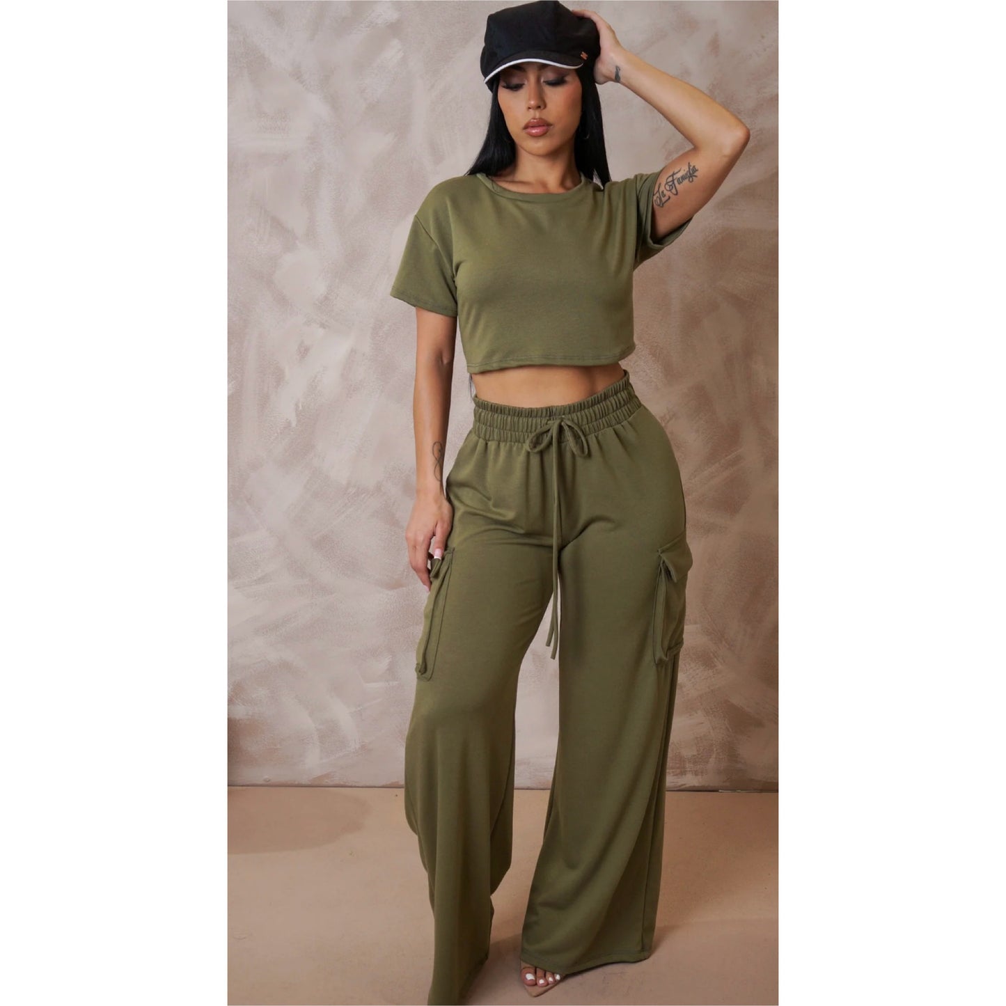 Girls love cargos set