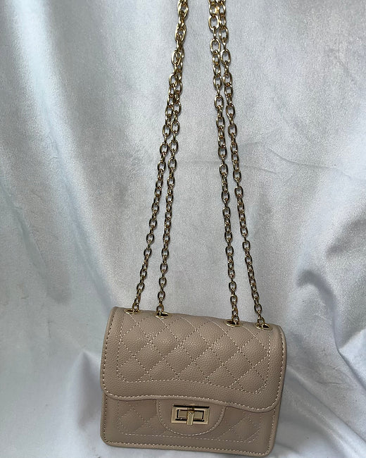 Nude clutch