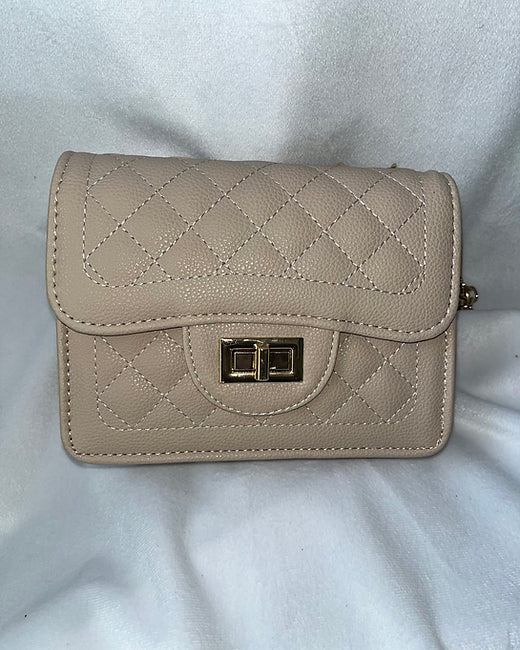 Nude clutch