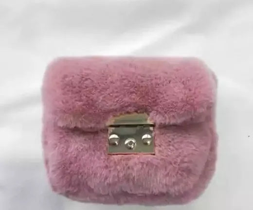 Fur clutch