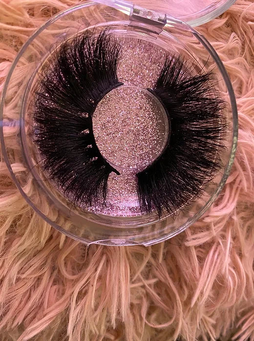 Glam lashes