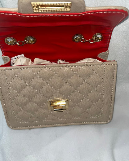 Nude clutch